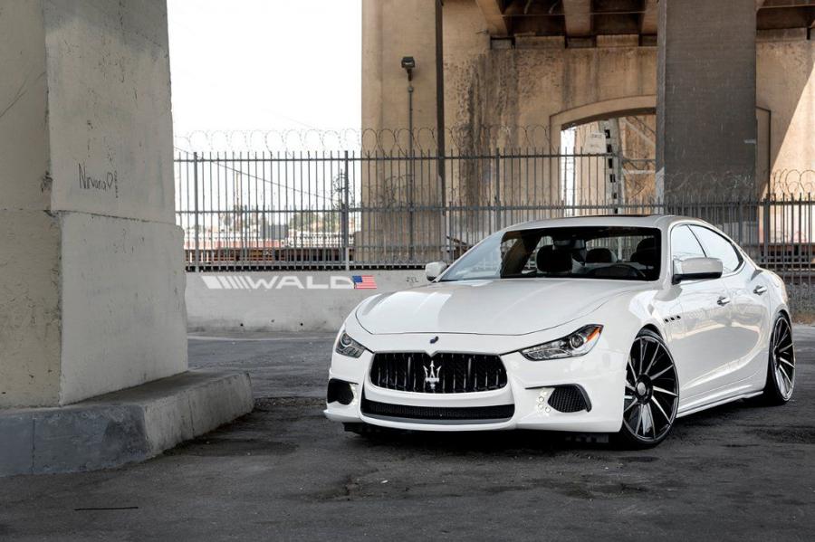  Maserati Ghibli Black Bison by Wald 2018 года  (фото 12 из 24)